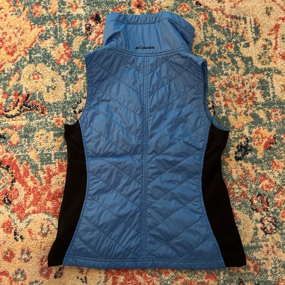 EUC Columbia insulated vest - Picture 5 of 7